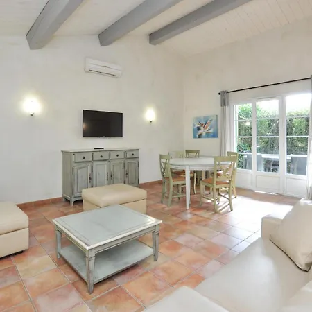 3 Bedroom Cozy In Holiday home